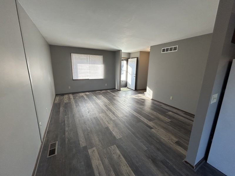 3122 Belmont St - Photo 3 of 20