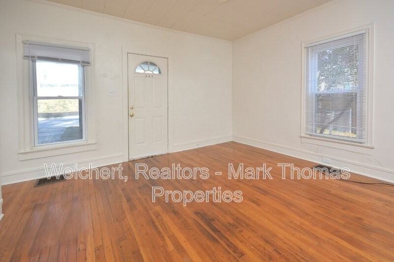 605 Yancey St - Photo 7 of 24