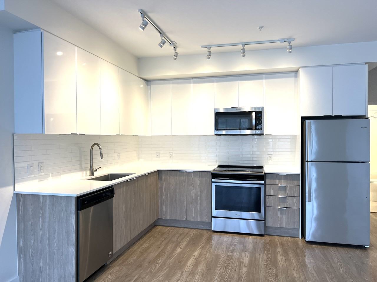 37881 Cleveland Ave - Photo 3 of 16