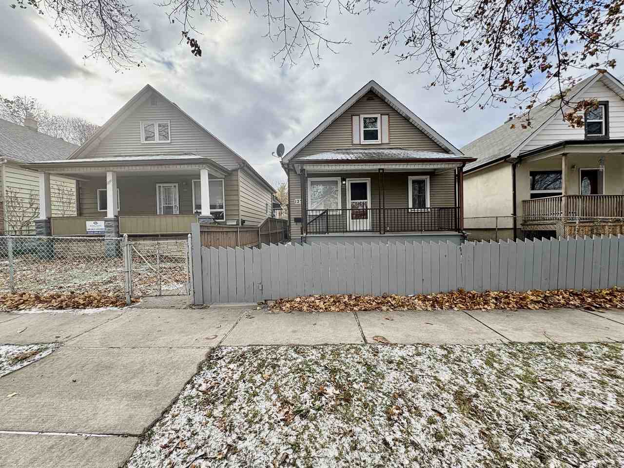 1231 Hickory Rd - Photo 2 of 30