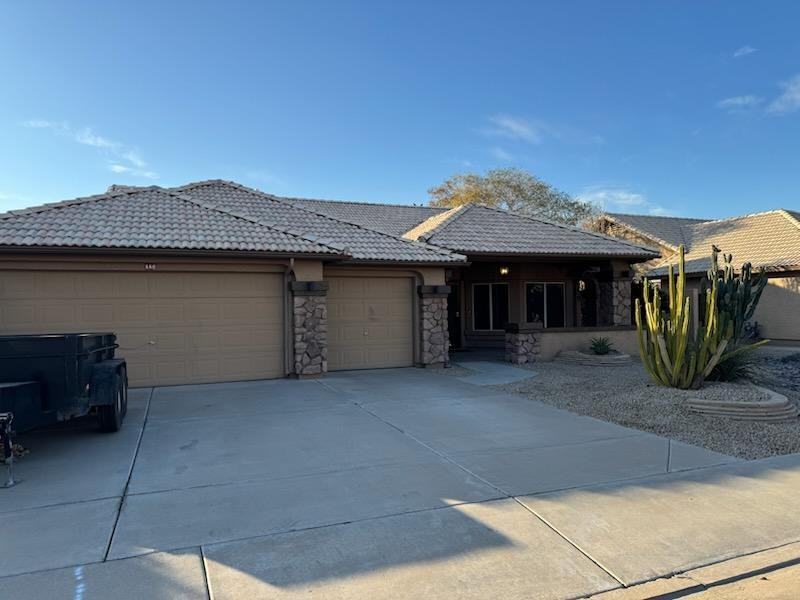 660 N Alder Dr - Photo 4 of 16