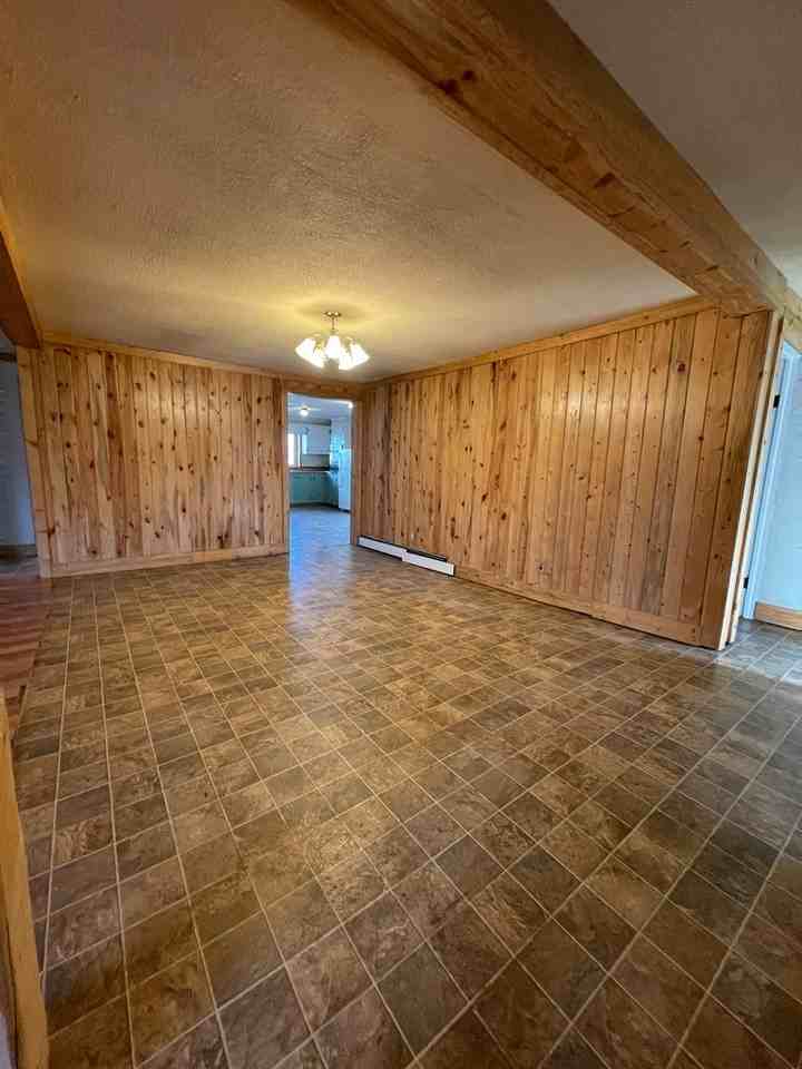 1602 32nd St - Photo 3 of 11