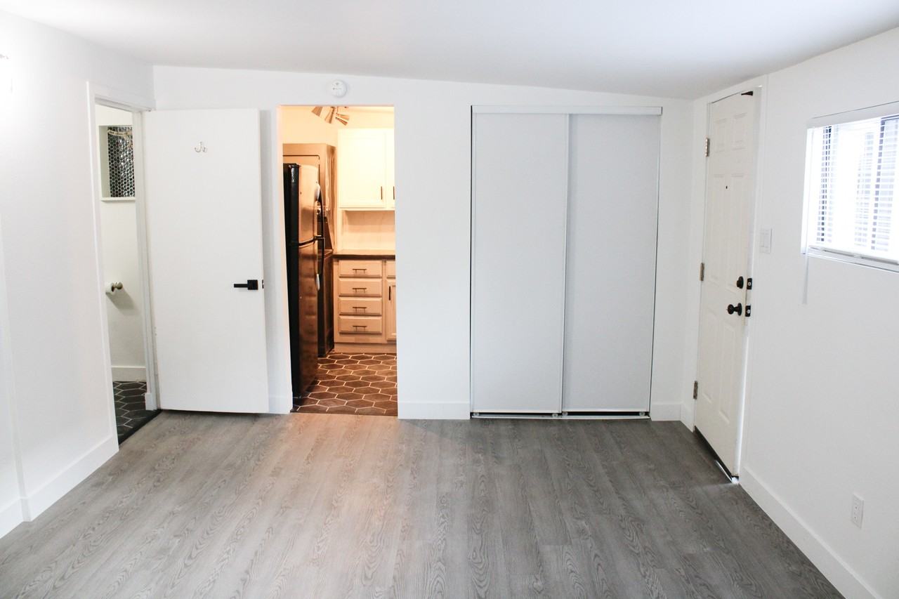 1634 Phillips Ave - Photo 7 of 18