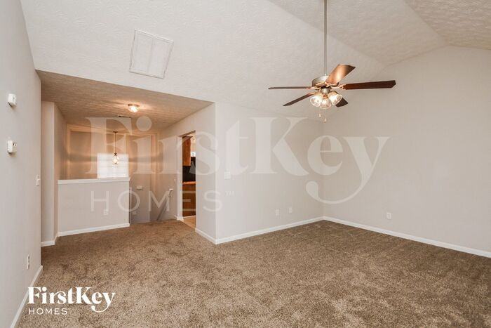 202 Cane Ave Se - Photo 3 of 15