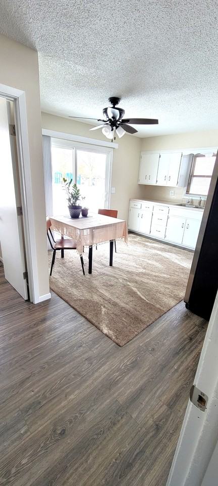 715 Circle Drive - Photo 2 of 15