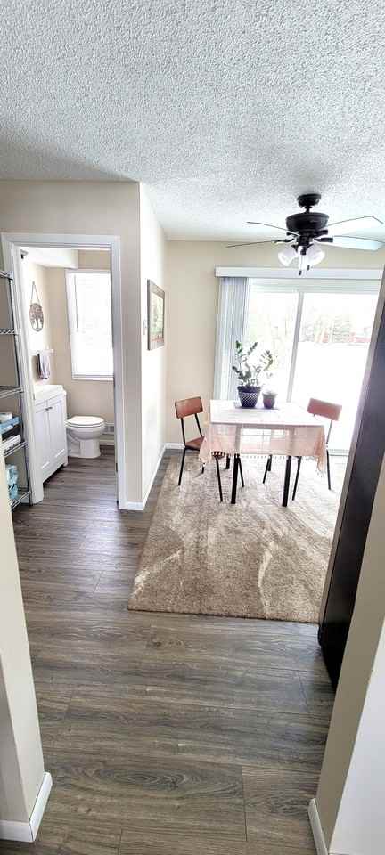 715 Circle Drive - Photo 3 of 15