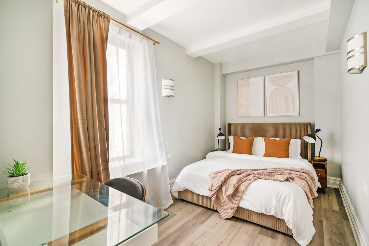 234 W 73rd St #1031181P - Photo 2 of 26