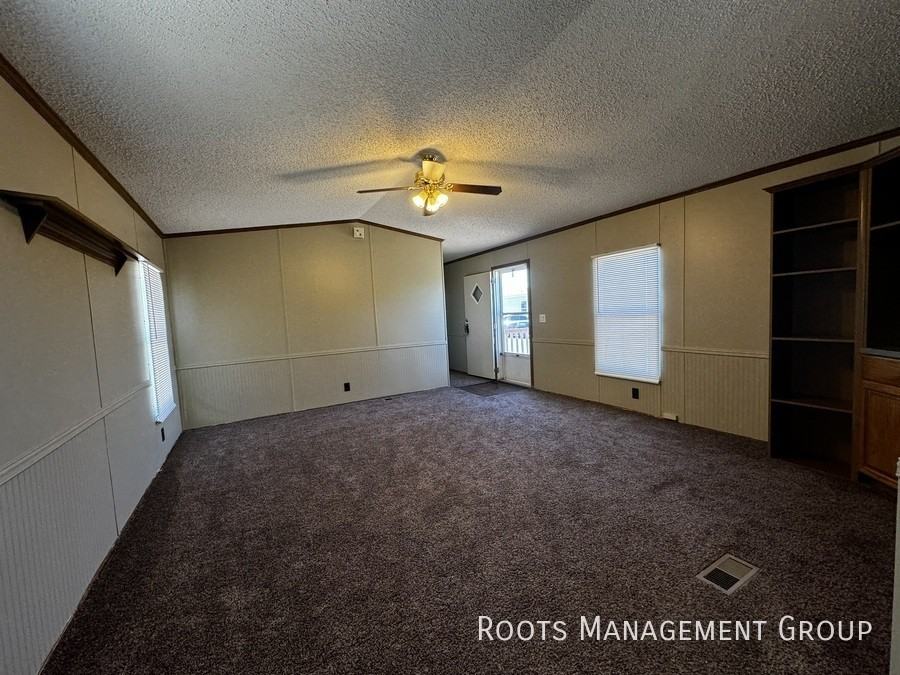 106 Darcie Dr #106D - Photo 3 of 11