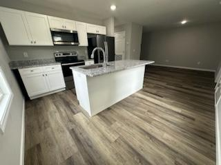 414 Charles Ave - Photo 3 of 17