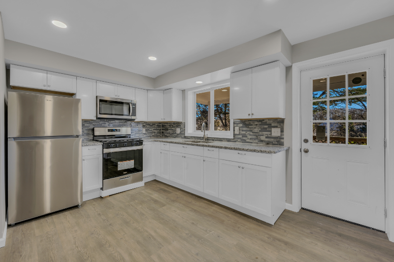 1024 Rear Walnut Street - Photo 7 of 11