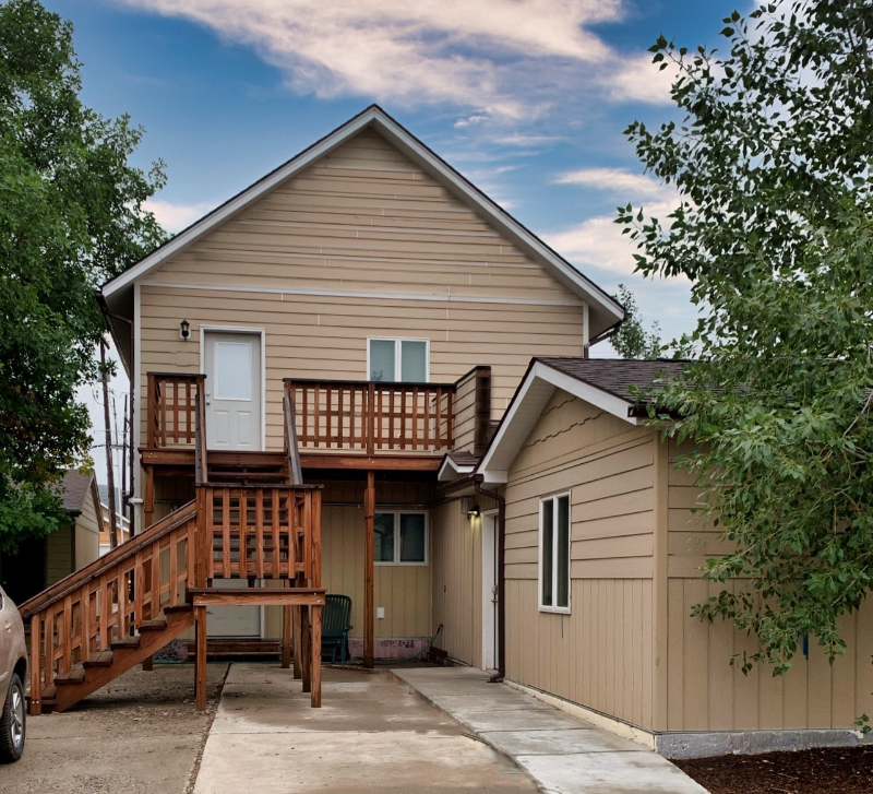 1221 Walnut St - Photo 2 of 22