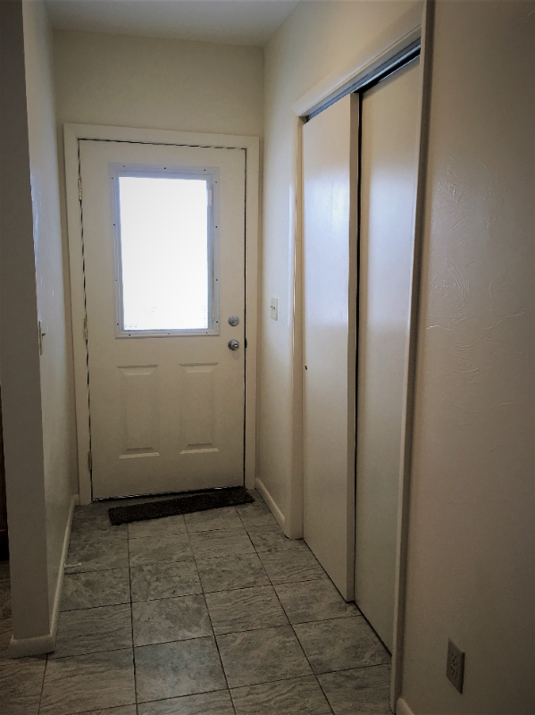 1221 Walnut St - Photo 3 of 22