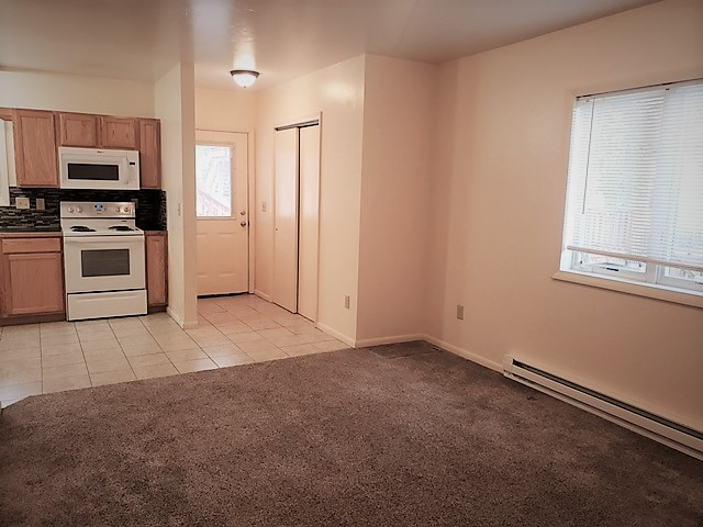 1221 Walnut St - Photo 5 of 22