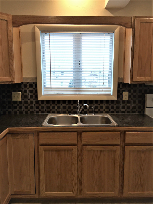 1221 Walnut St - Photo 7 of 22