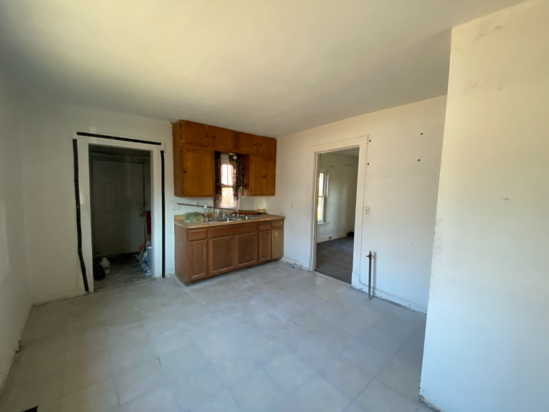 873 Mildred Ave - Photo 2 of 6