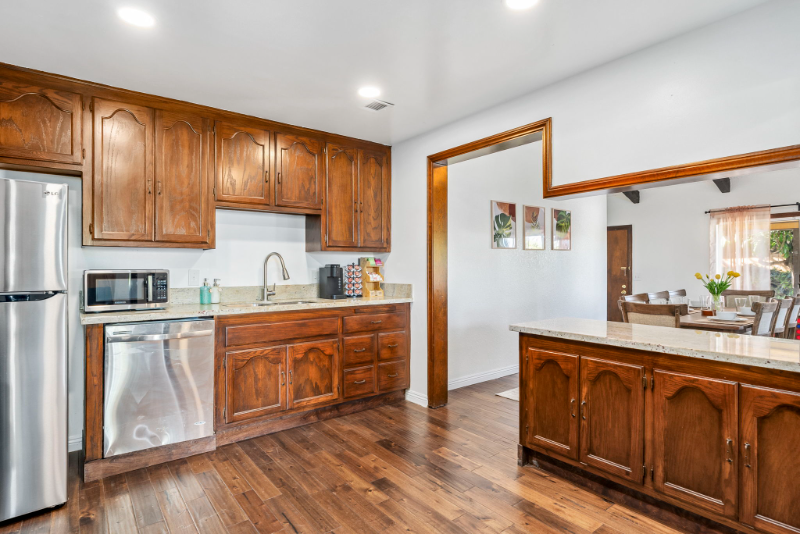 1903 W Sloop Ave - Photo 2 of 20