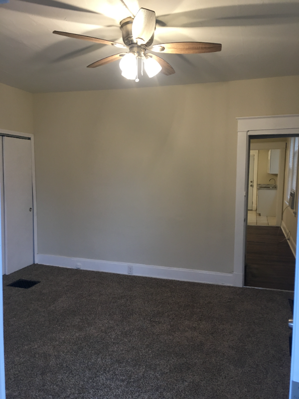 2527 Knorr Ave - Photo 3 of 20