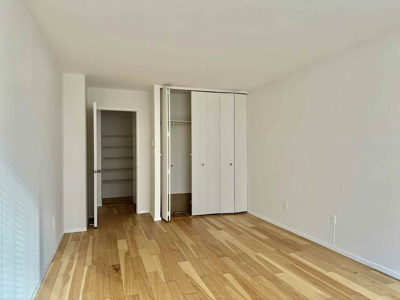 300 Albany St #7J - Photo 3 of 14