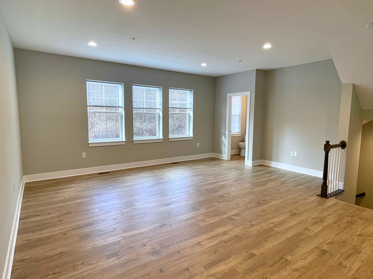 6001 Stefano Dr - Photo 2 of 25