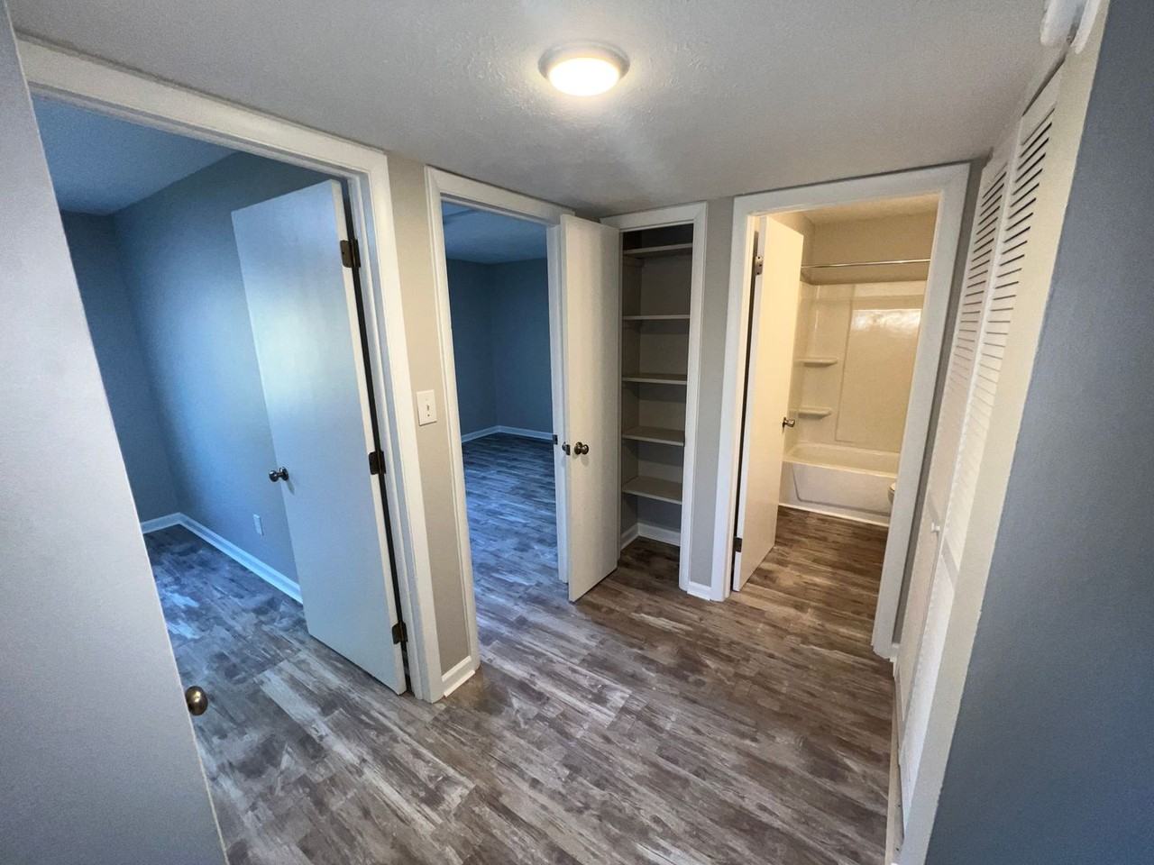 1581 E Mound St #1C - Photo 5 of 12