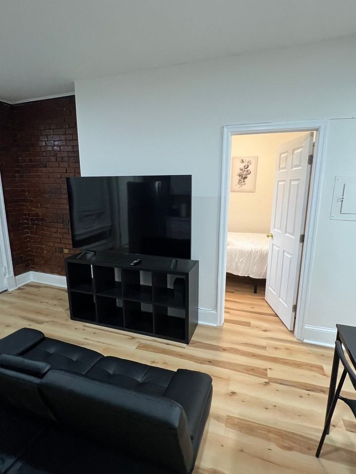 1773 LANIER FLATS - Photo 5 of 15