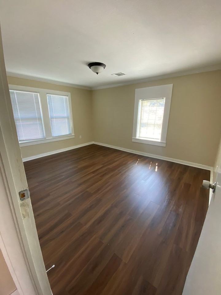 4246 Grant Ave - Photo 2 of 8