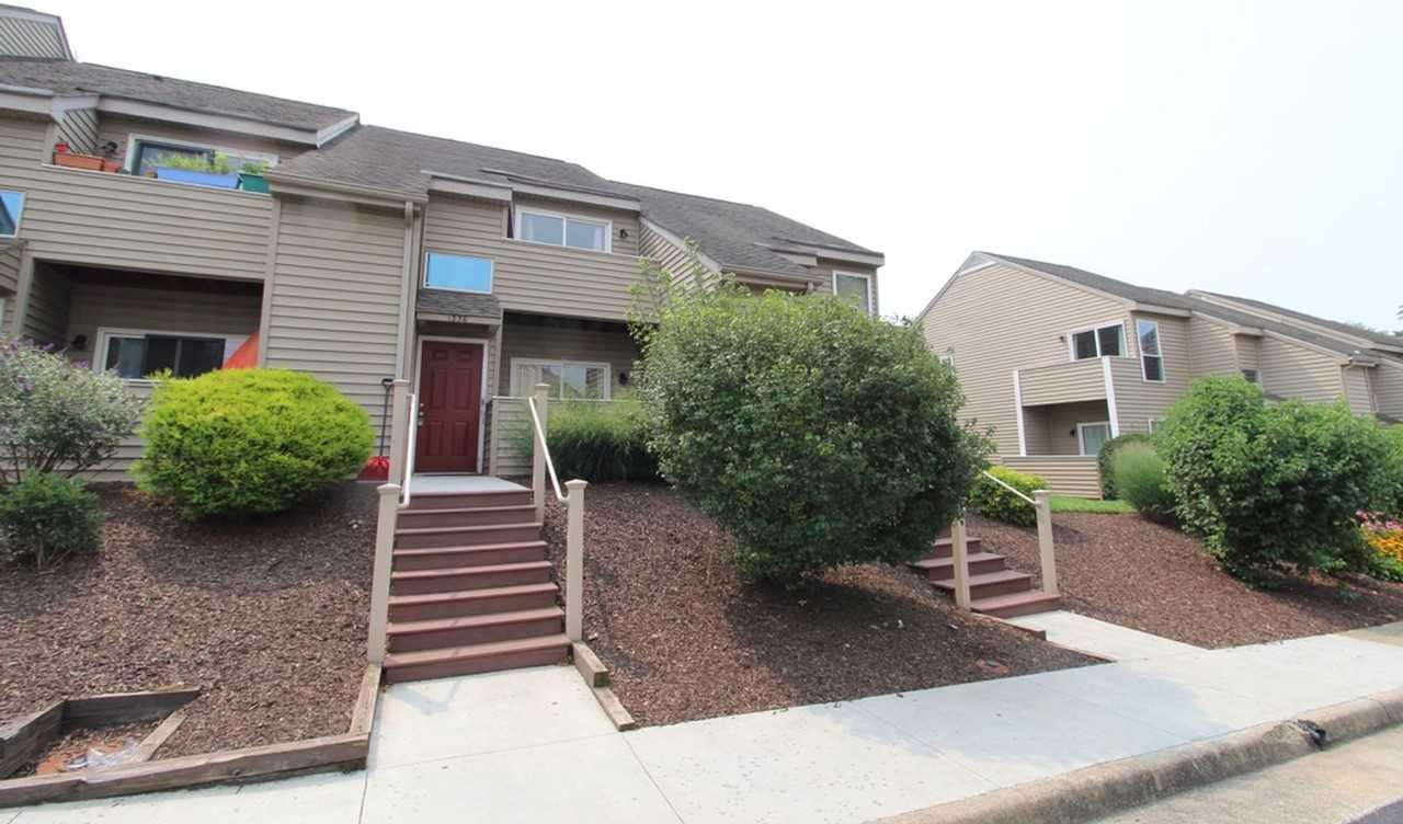 1336 Bradley Dr - Photo 3 of 20