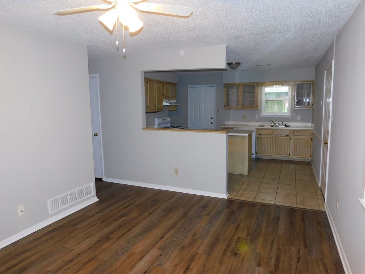 6455 Heather Rd - Photo 3 of 12