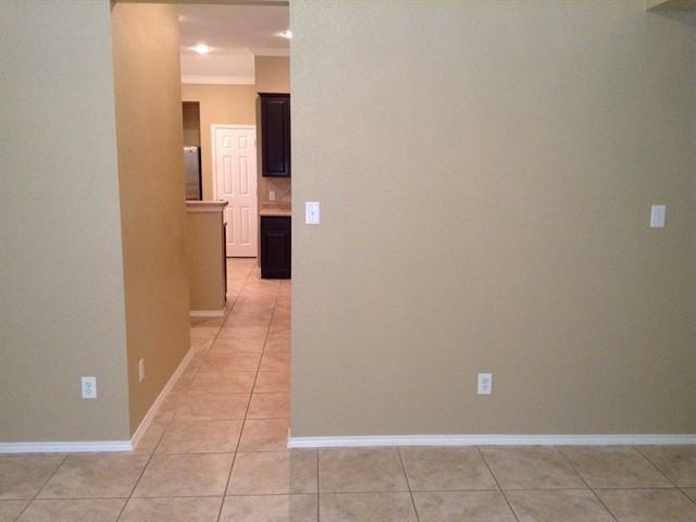 5220 Balsam Dr - Photo 2 of 9