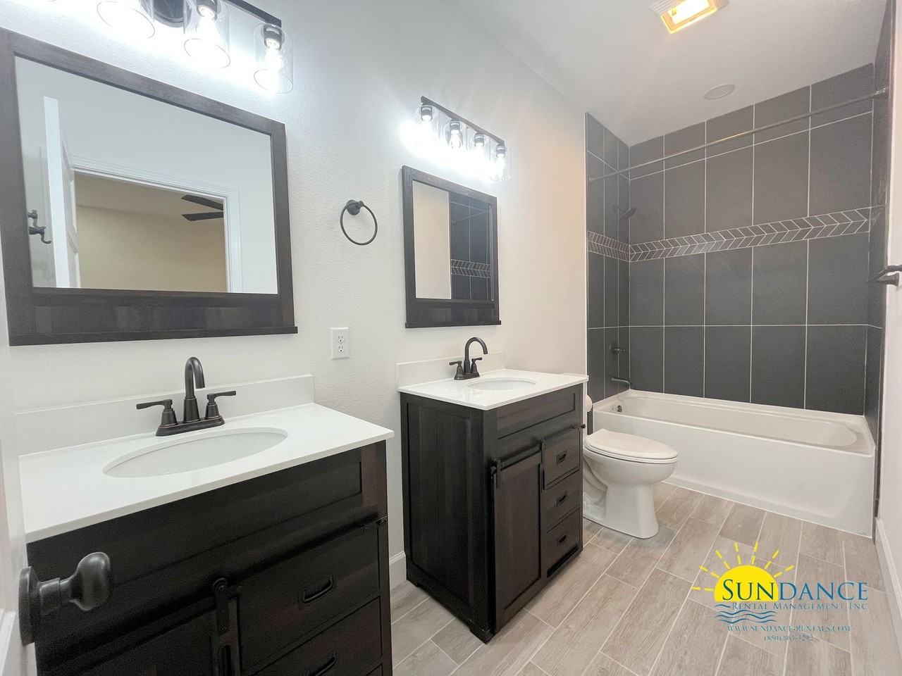 1747 Hopper St - Photo 4 of 20
