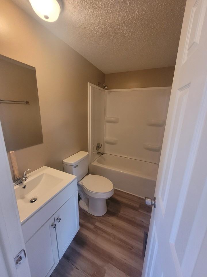 1666 Weaver Branch Rd #NA - Photo 6 of 11