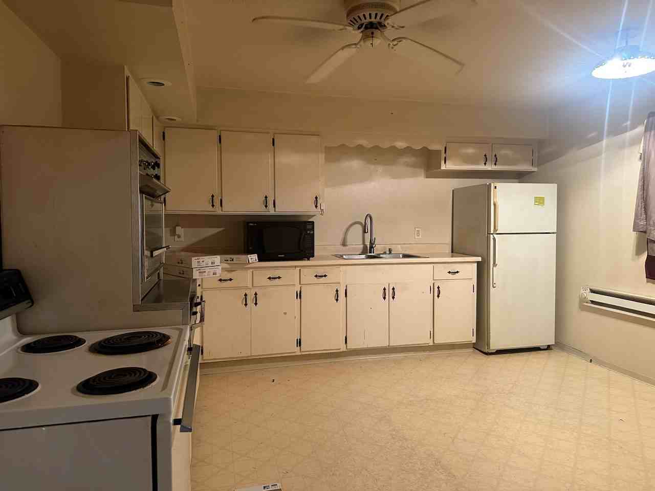 424 17th St #1 - Photo 3 of 3