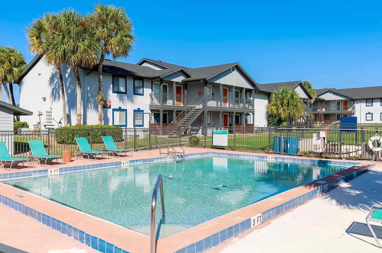 1182 Redman St #A3 - Photo 3 of 12