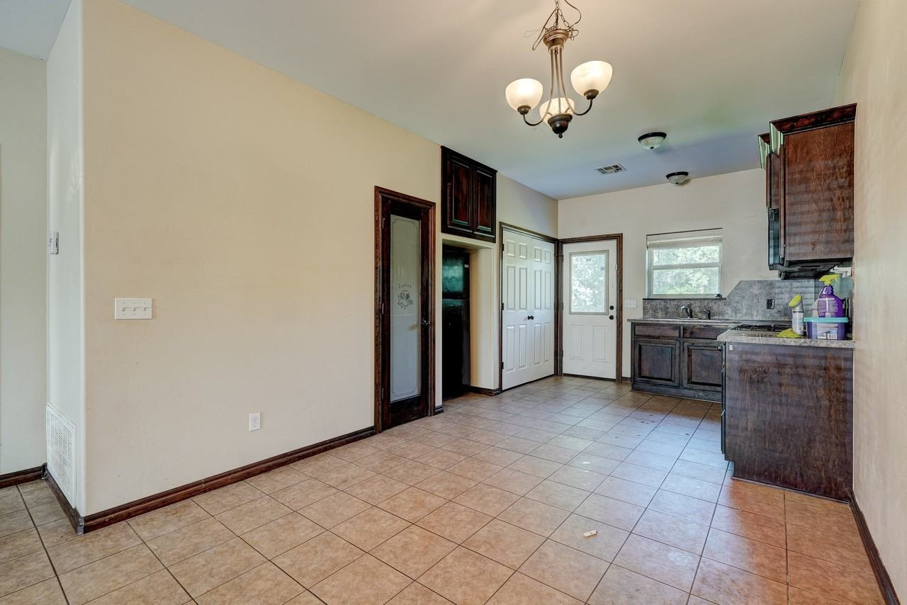 2220 W Utah Ave #2220 - Photo 5 of 40