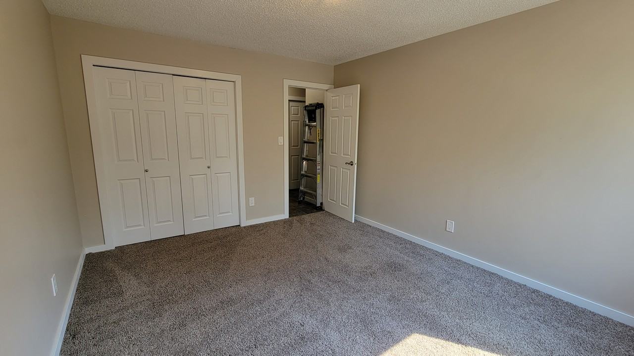 8111 96 StreetBlock B - 331 #331PR - Photo 5 of 7