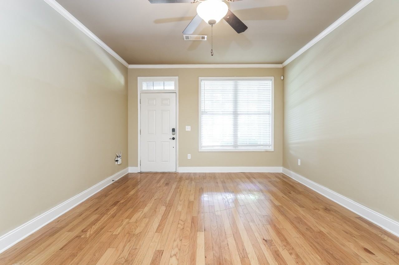 4431 Dallis Ct - Photo 3 of 15