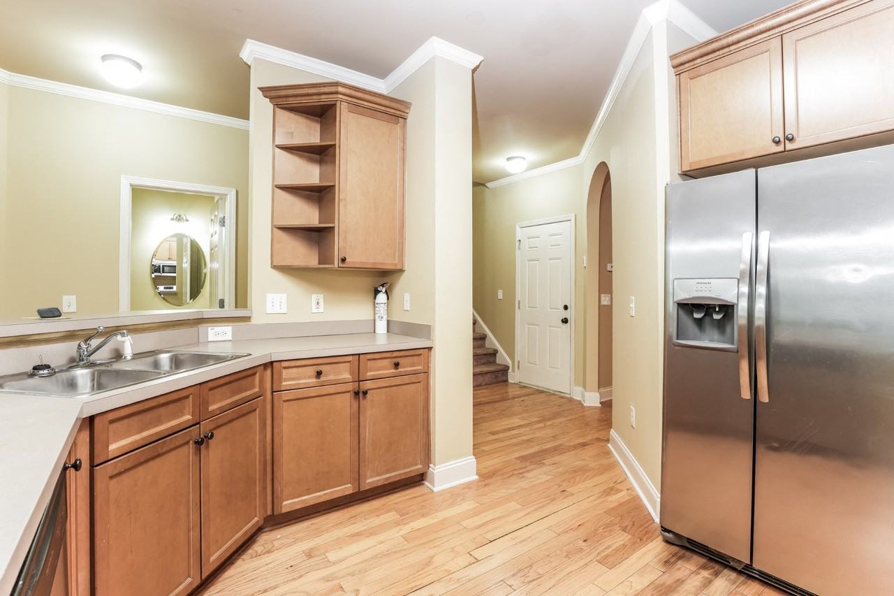 4431 Dallis Ct - Photo 7 of 15