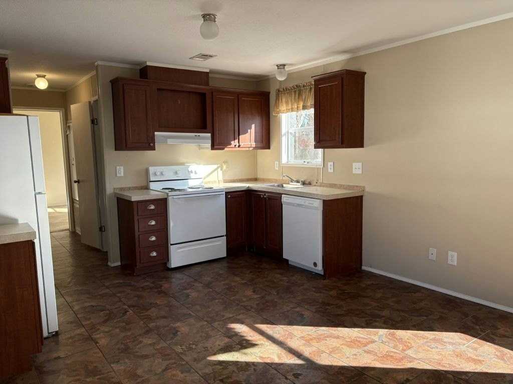 601 Starkey Road #0056 - Photo 5 of 20