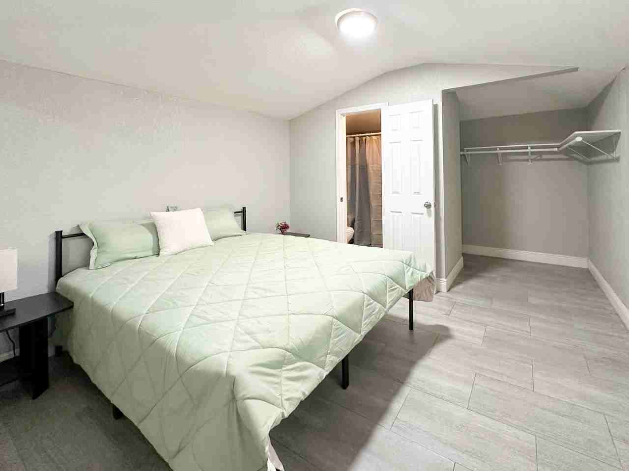 N 19th St - Photo 7 of 10