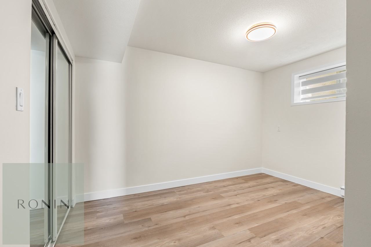 18311 56A Avenue - Photo 7 of 15