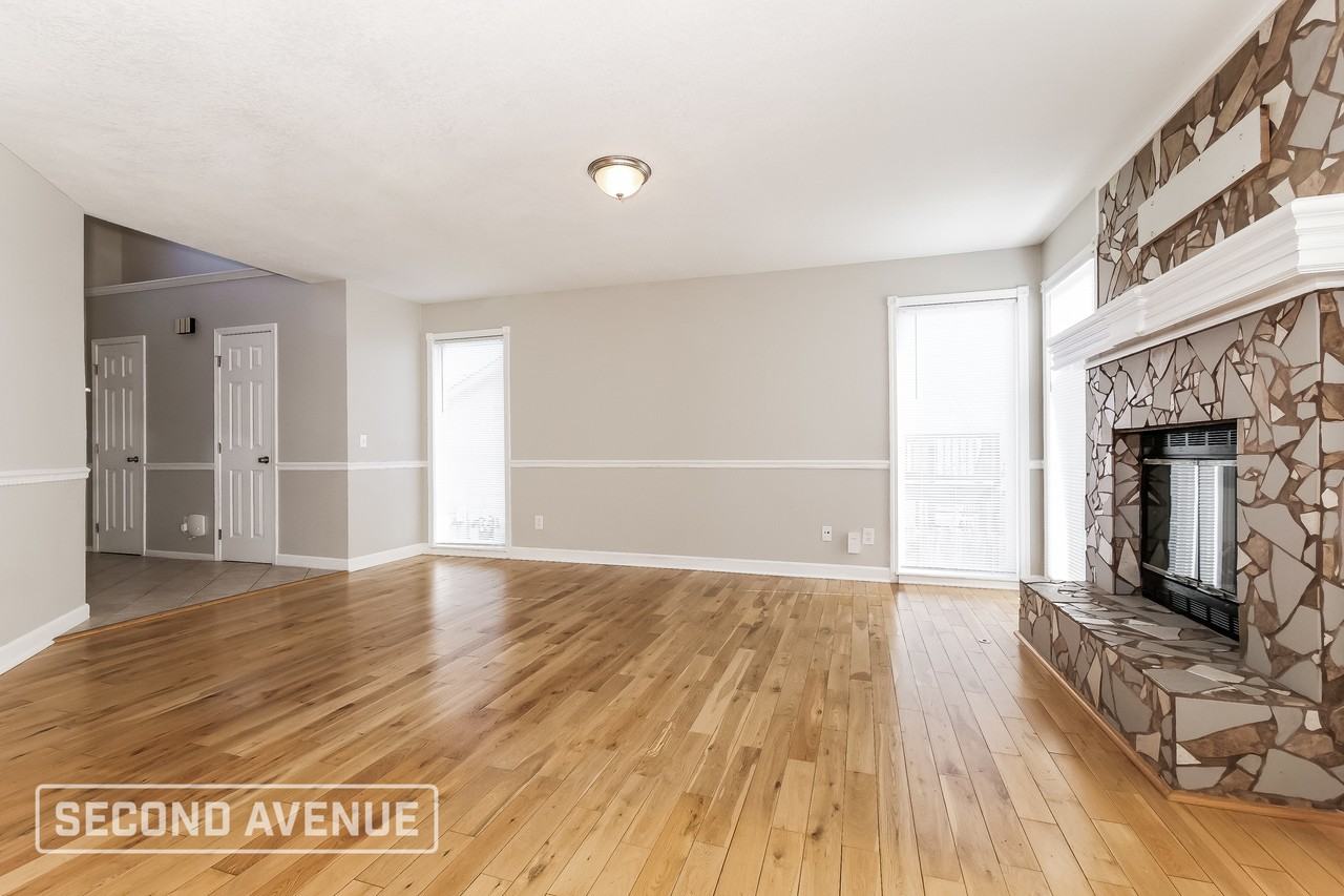 3505 Nw 84th Ter - Photo 4 of 29