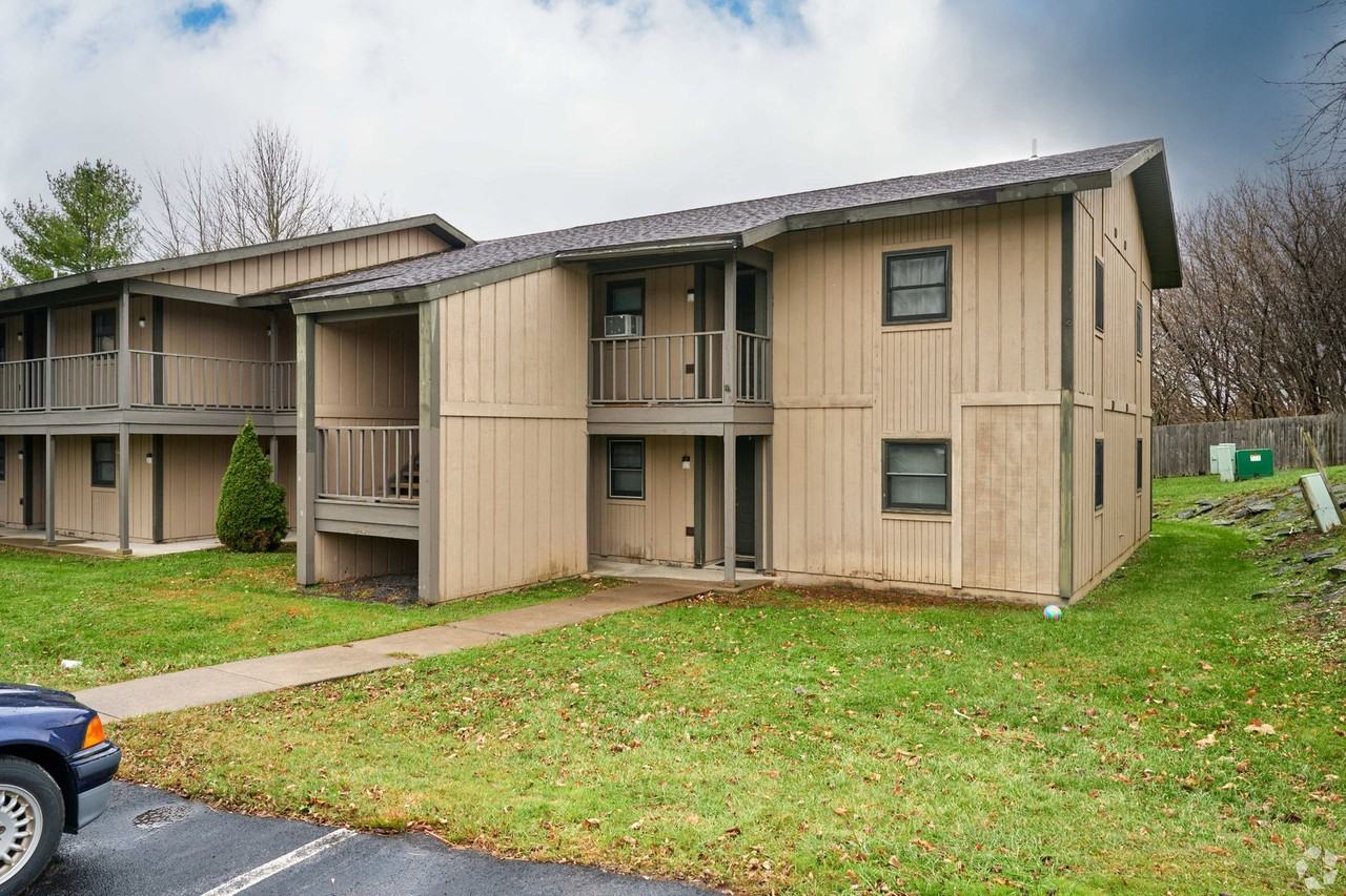 Ontario Village Apartments - Photo 3 of 50