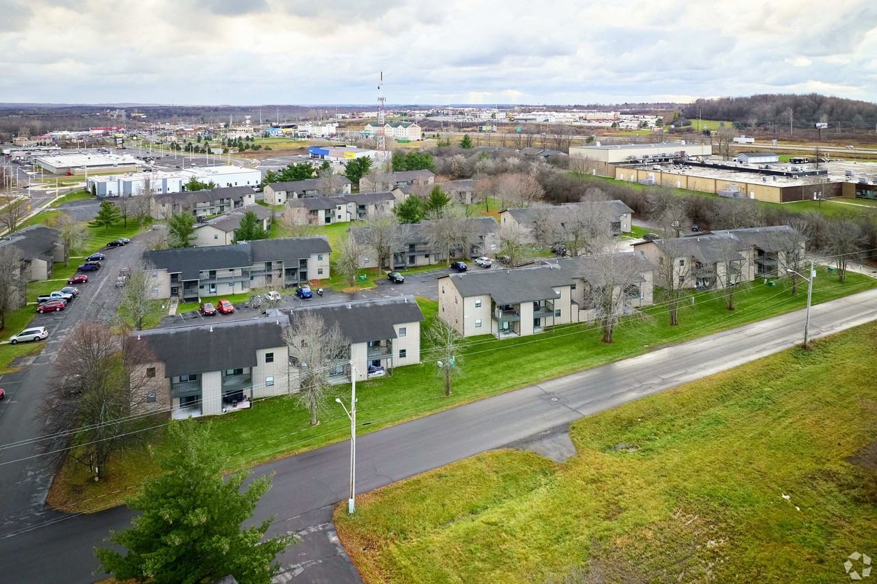 Ontario Village Apartments - Photo 5 of 50