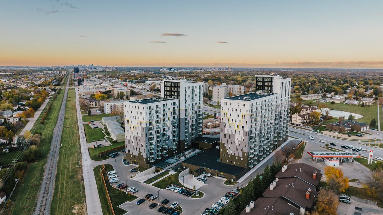 The Halo Apartments - 3025 3015- 3025 Pembina Highway Winnipeg MB | Zumper
