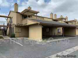 featured image of 4028 W Meadow Ave