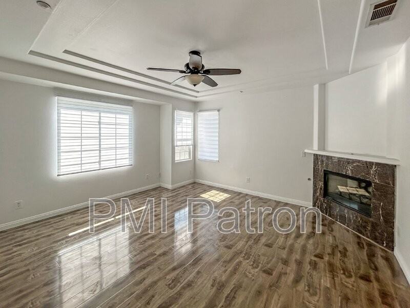 7813 Garfield Ave - Photo 2 of 25