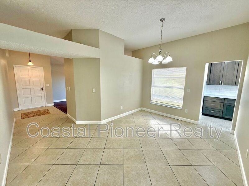 7216 Hollowell Dr - Photo 3 of 31