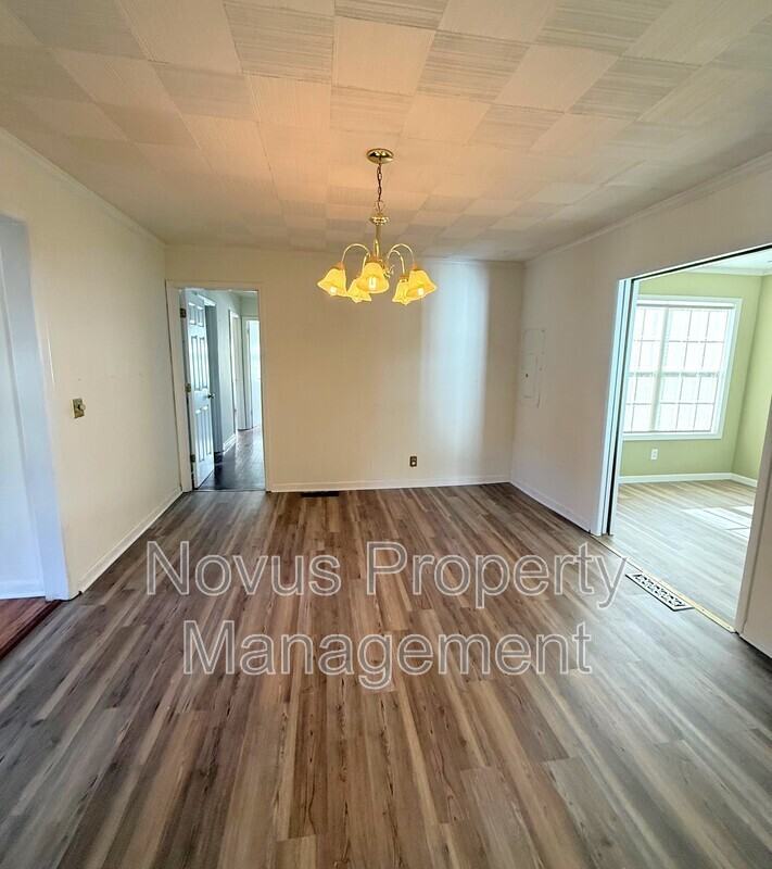 100 W Greenwood Dr - Photo 4 of 17