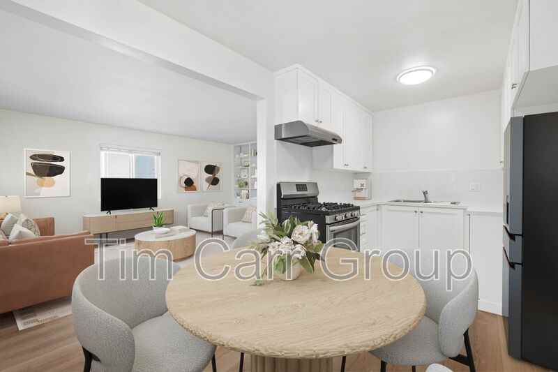 121 E Bay St #D - Photo 4 of 15
