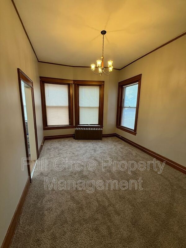 2419 F St #2 - Photo 3 of 9